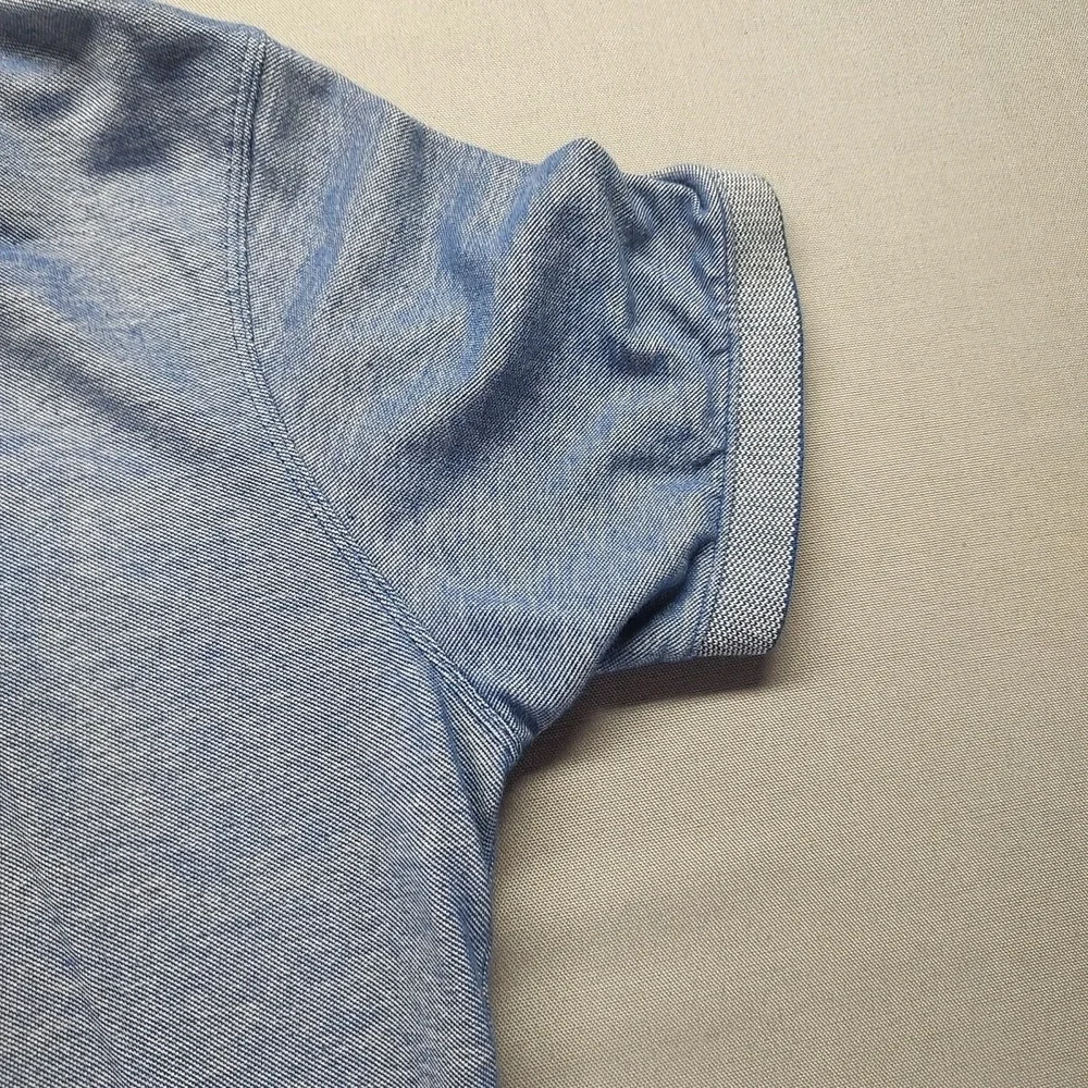 Banana Republic Men's Polo Shirt Size Medium Blue